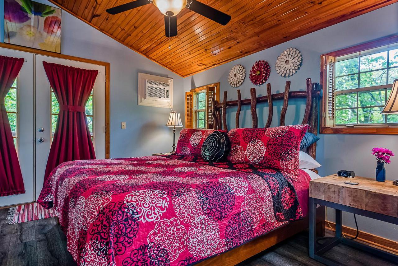 The Woods Cabins Eureka Springs Dış mekan fotoğraf